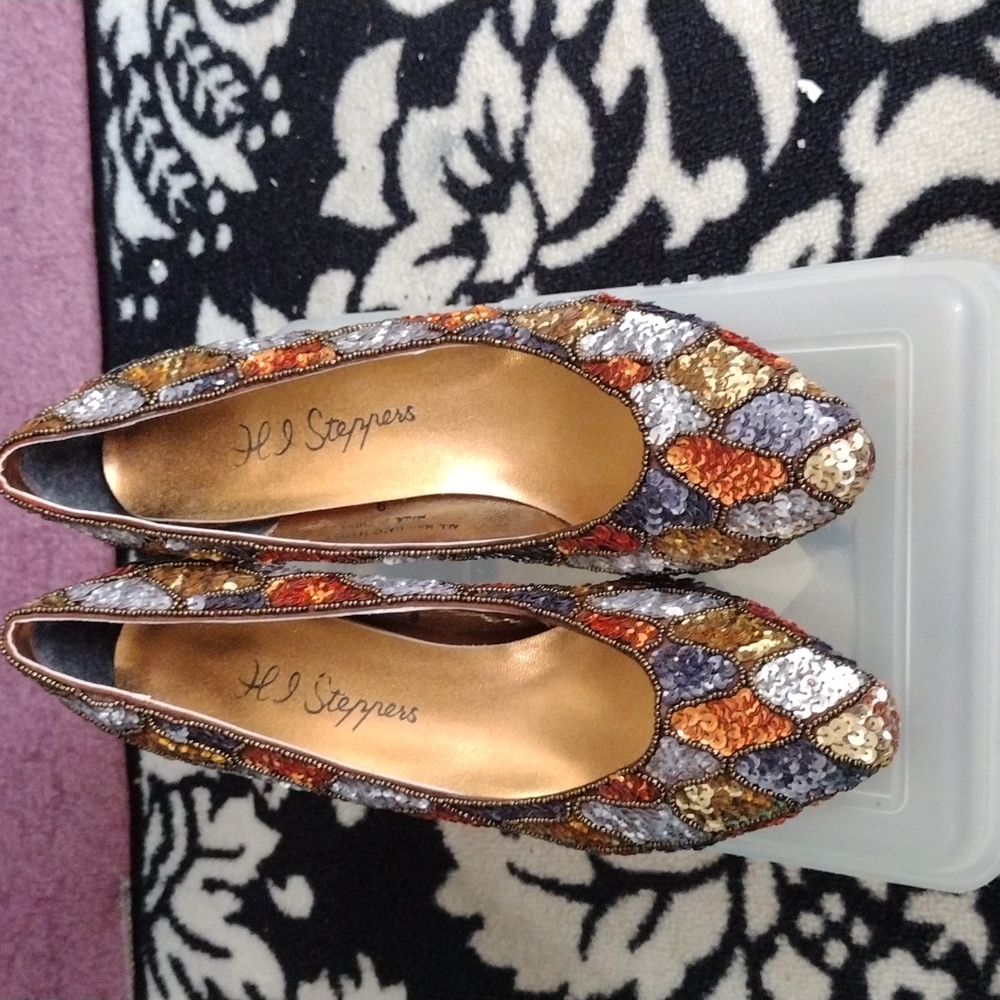 Multi Color/ Brown Sequence Pumps